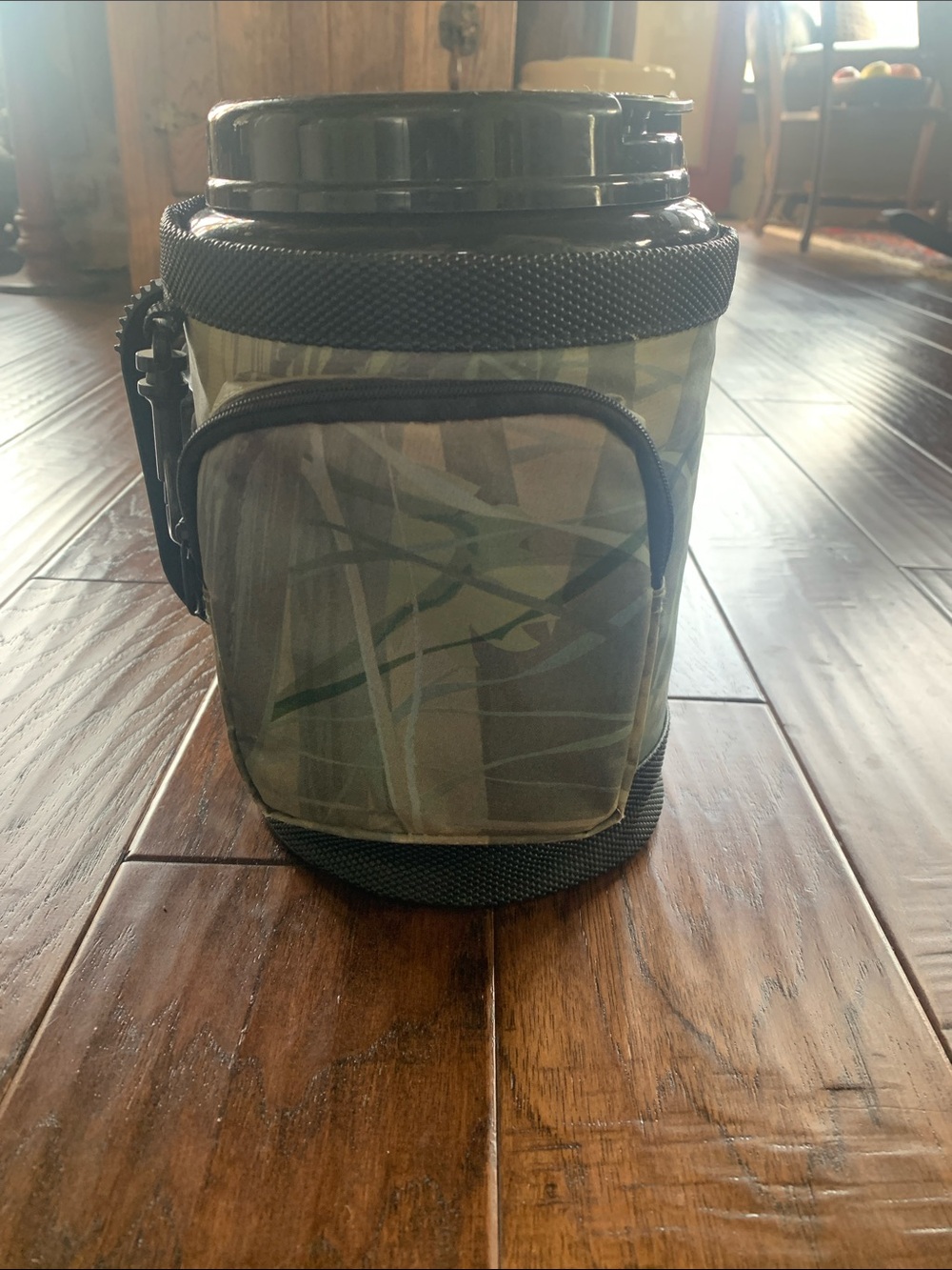 VINTAGE BETRAS USA 64 oz MONSTER MUG WITH CAMO NYLON JACKET